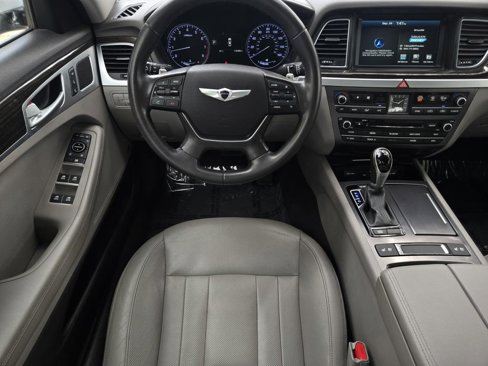 Used 2015 Hyundai Genesis 3.8 w/ Option Group 02 image 17