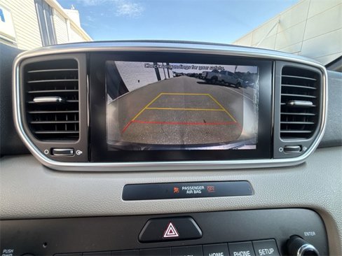Used 2020 Kia Sportage S image 24