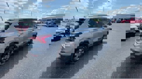 Used 2023 Hyundai Santa Fe SE image 9
