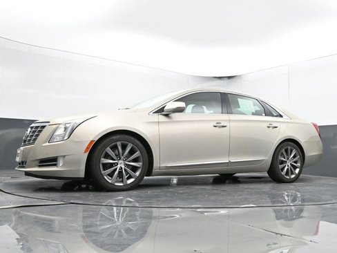Used 2013 Cadillac XTS Luxury image 23