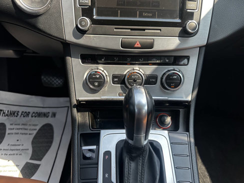 Used 2015 Volkswagen CC Executive image 30