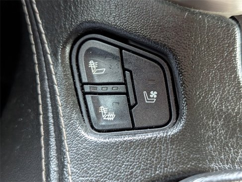 Used 2017 GMC Yukon Denali w/ Open Road Package image 21