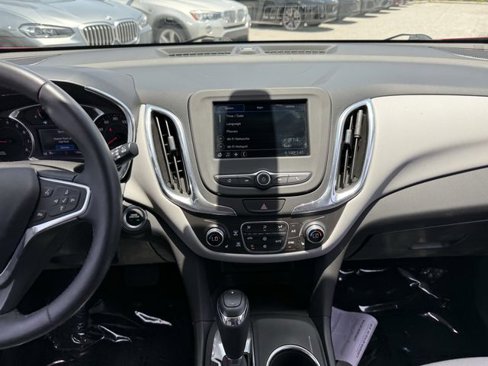 Used 2019 Chevrolet Equinox LT image 14