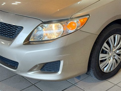 Used 2010 Toyota Corolla LE image 13