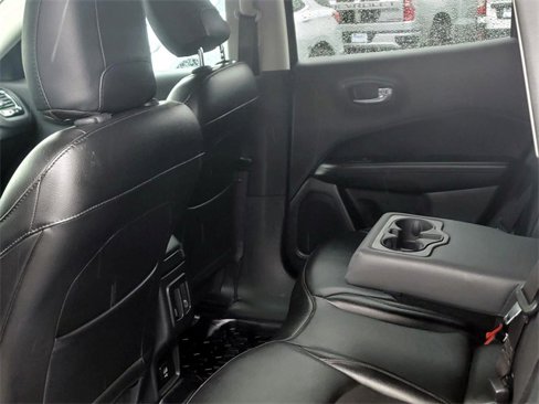 Used 2020 Jeep Compass Latitude image 15