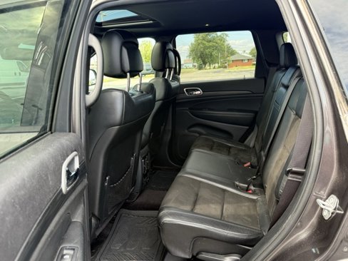 Used 2019 Jeep Grand Cherokee Altitude image 11