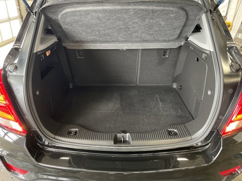 Used 2022 Chevrolet Trax LT w/ LT Convenience Package image 23
