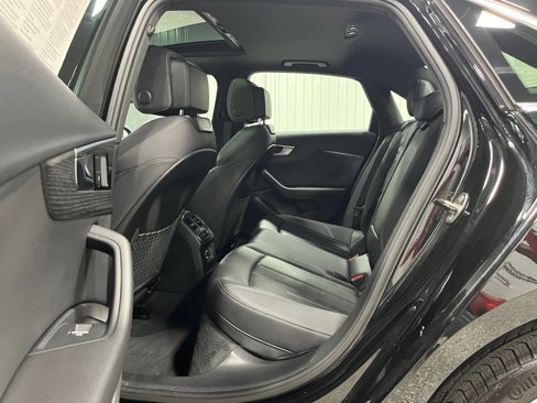 Used 2020 Audi A4 2.0T Premium w/ Convenience Package image 11