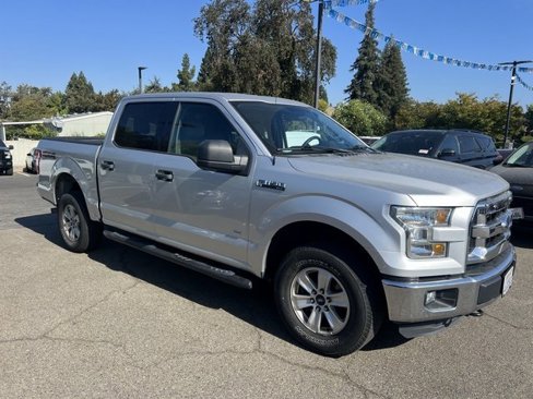Used 2015 Ford F150 XLT image 7