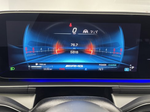 Certified 2024 Porsche Macan image 16