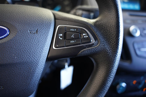 Used 2017 Ford Focus SE image 16