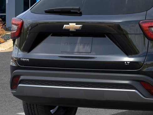 New 2025 Chevrolet Trax LT w/ LT Convenience Package image 38