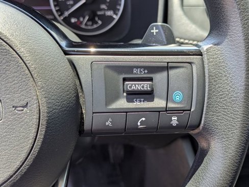 Used 2021 Nissan Rogue SV image 23