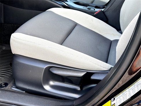 Used 2023 Toyota Corolla LE image 13