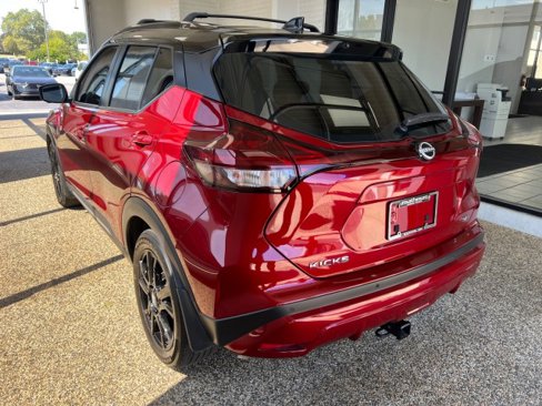 Used 2023 Nissan Kicks SR image 4