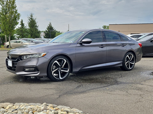 Used 2019 Honda Accord Sport image 3