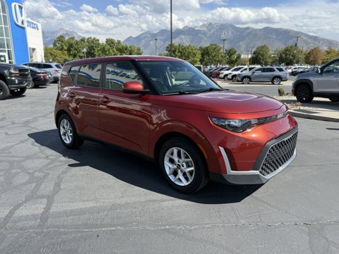 Used 2024 Kia Soul LX w/ Option Group 015 image 4