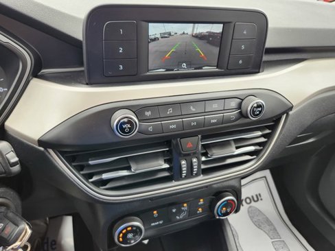 Used 2022 Ford Escape S image 9
