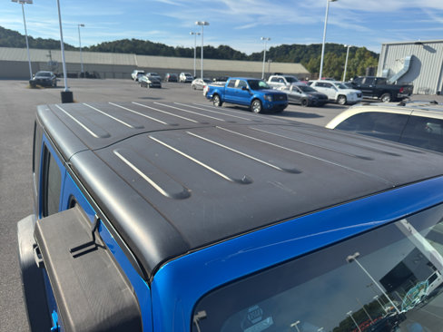 Used 2015 Jeep Wrangler Unlimited Sport image 16