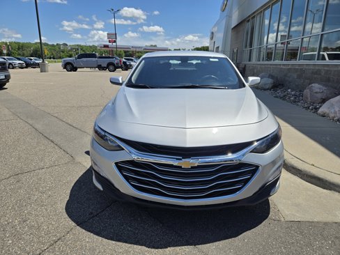 Used 2022 Chevrolet Malibu LT image 4