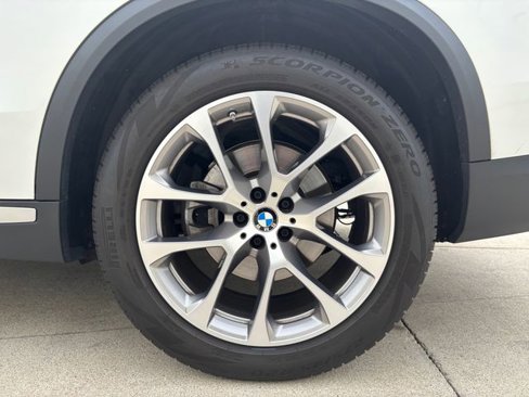 Used 2022 BMW X5 xDrive40i image 32