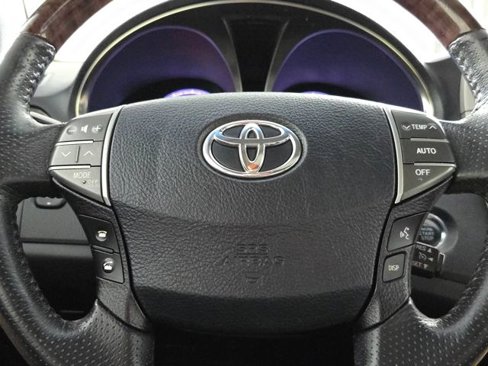 Used 2011 Toyota Avalon Limited image 22