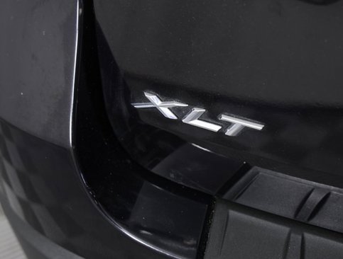 Used 2021 Ford Explorer XLT w/ Class III Trailer Tow Package image 8