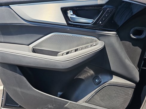 Certified 2023 Acura MDX SH-AWD w/ Technology Package image 28