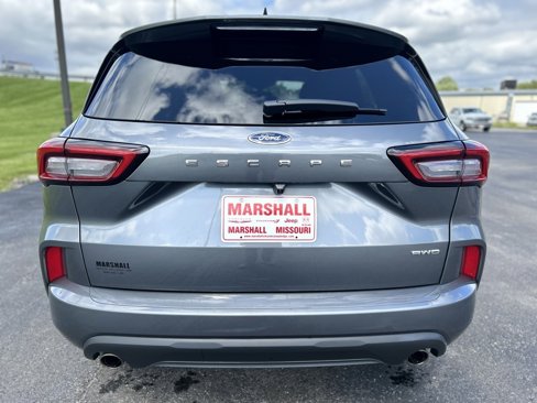 Used 2024 Ford Escape ST-Line image 5