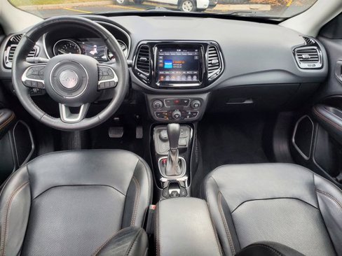 Used 2018 Jeep Compass Limited image 10