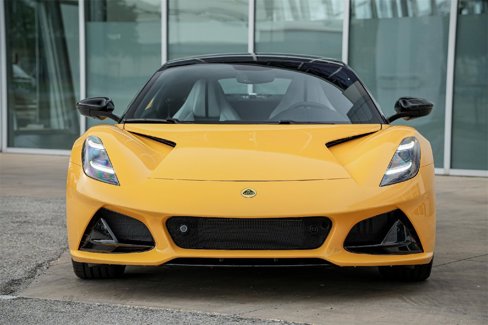 New 2025 Lotus Emira image 6