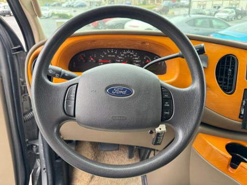 Used 2006 Ford E-450 and Econoline 450 image 15