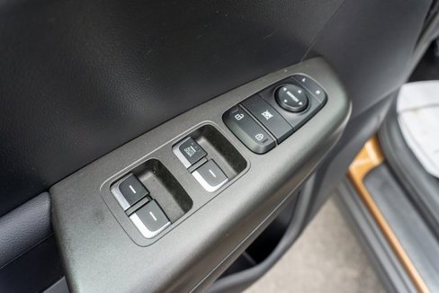 Used 2020 Kia Sportage LX image 17