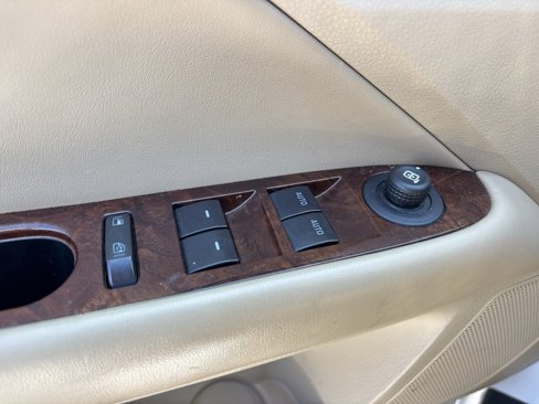 Used 2012 Ford Fusion SEL image 17