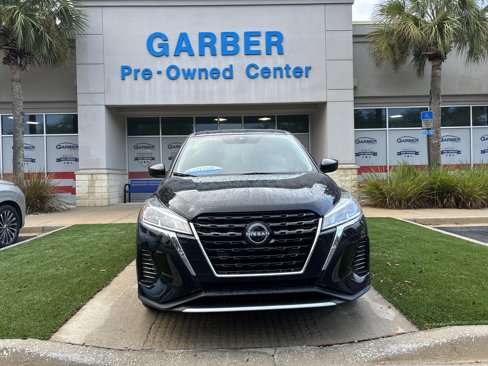 Used 2023 Nissan Kicks S image 2