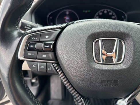 Used 2018 Honda Accord Touring image 26
