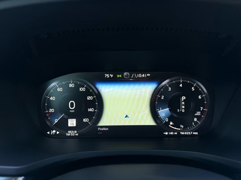 Used 2020 Volvo V60 T5 Cross Country image 34