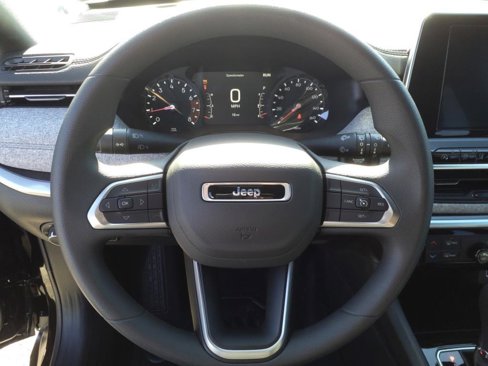 New 2025 Jeep Compass Sport image 13