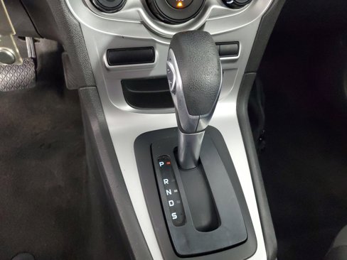 Used 2014 Ford Fiesta SE image 17