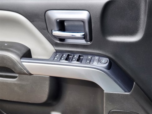 Used 2015 Chevrolet Silverado 1500 LT w/ LT Convenience Package image 10