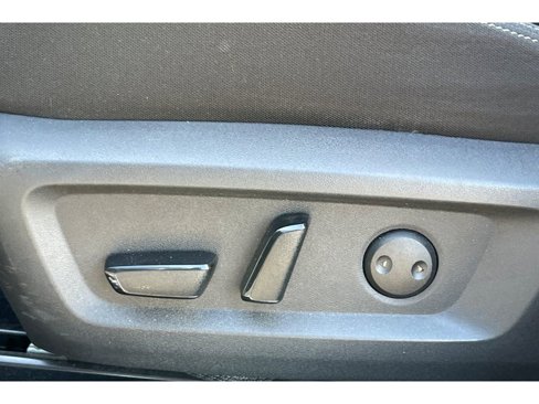 Used 2021 Nissan Rogue SV image 12