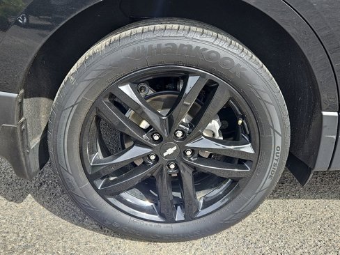 Used 2020 Chevrolet Equinox LT w/ Midnight Edition image 11