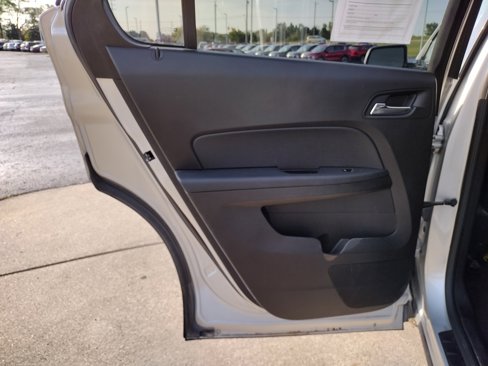 Used 2011 Chevrolet Equinox LT w/ Driver Convenience Package image 19