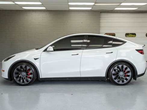 Used 2020 Tesla Model Y Performance image 6