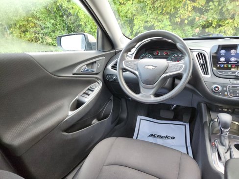 Used 2022 Chevrolet Malibu LT image 23