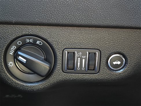 Used 2022 Dodge Charger SXT w/ Leather Interior Group image 24
