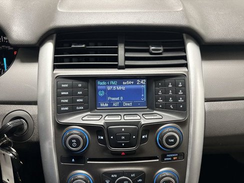 Used 2011 Ford Edge SEL image 20