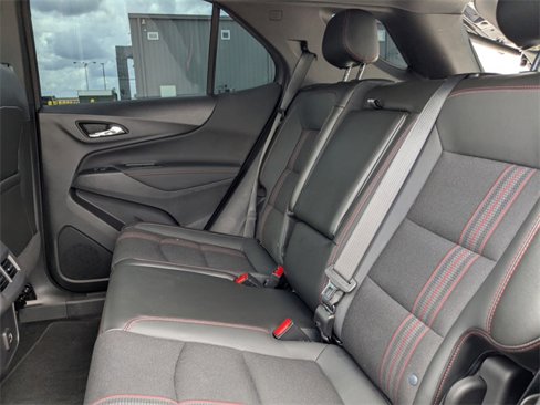 Used 2023 Chevrolet Equinox RS image 13