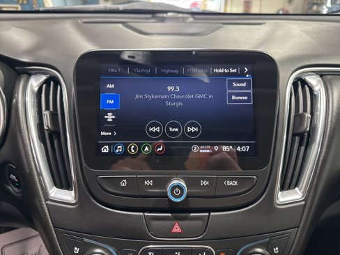 Used 2022 Chevrolet Malibu Premier image 25