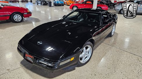 Used 1994 Chevrolet Corvette Convertible image 2